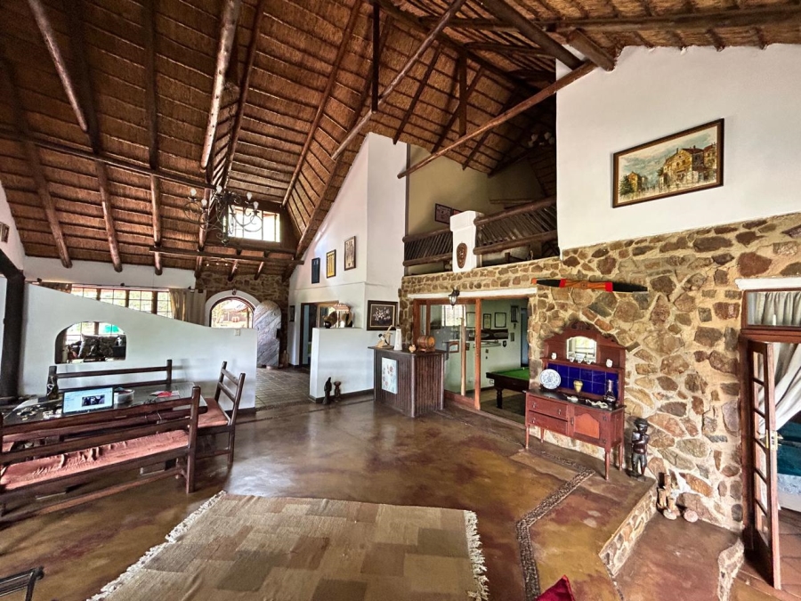 5 Bedroom Property for Sale in Broederstroom North West